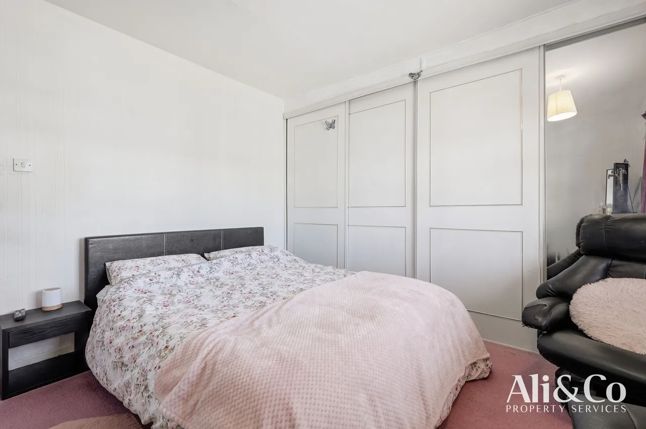 Long Lane, Grays, Essex, RM16 2PT, photo 15