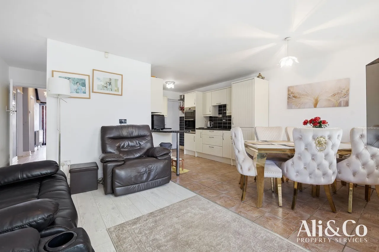 Long Lane, Grays, Essex, RM16 2PT, photo 6