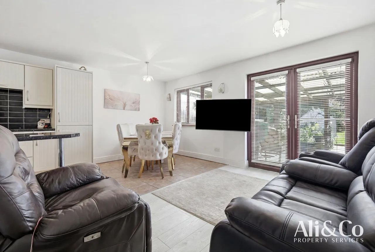 Long Lane, Grays, Essex, RM16 2PT, photo 7
