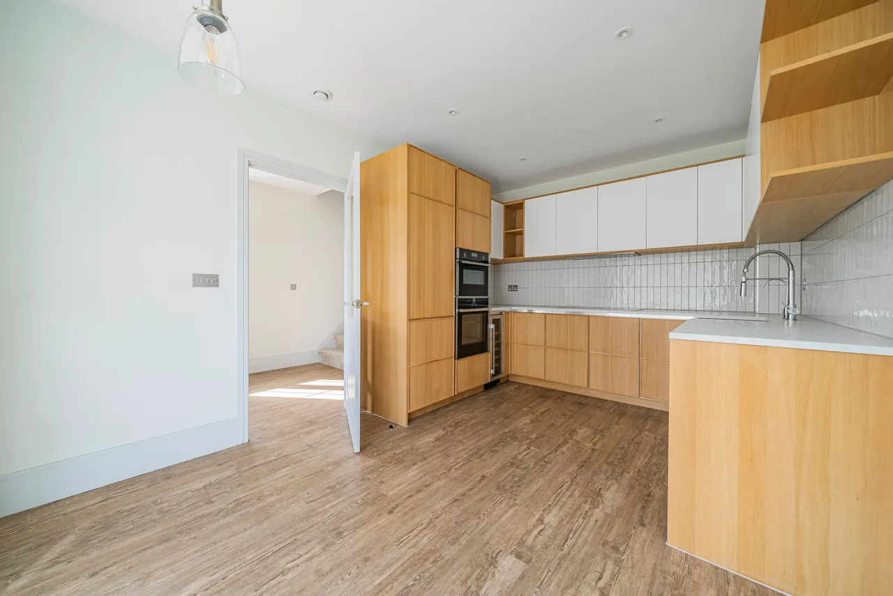 Featherfall Road, Crookham Village, GU51, photo 4