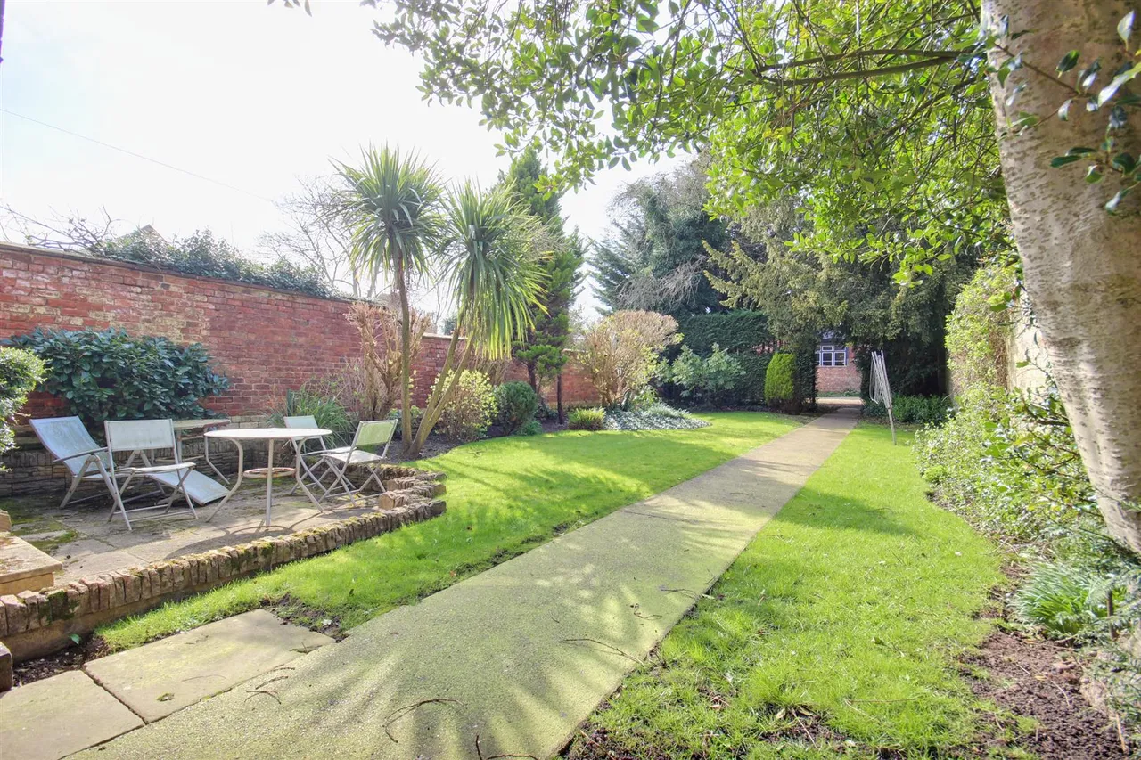 27 New Walk, Beverley, photo 10