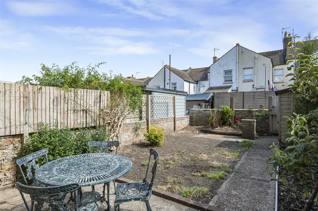 Evelyn Avenue, Newhaven, photo 6
