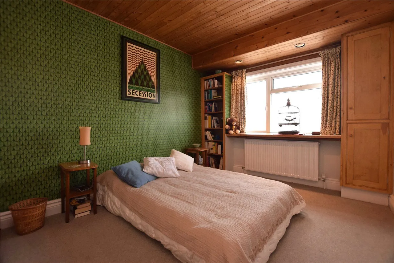 Ayresome Terrace, Roundhay, LS8, photo 12