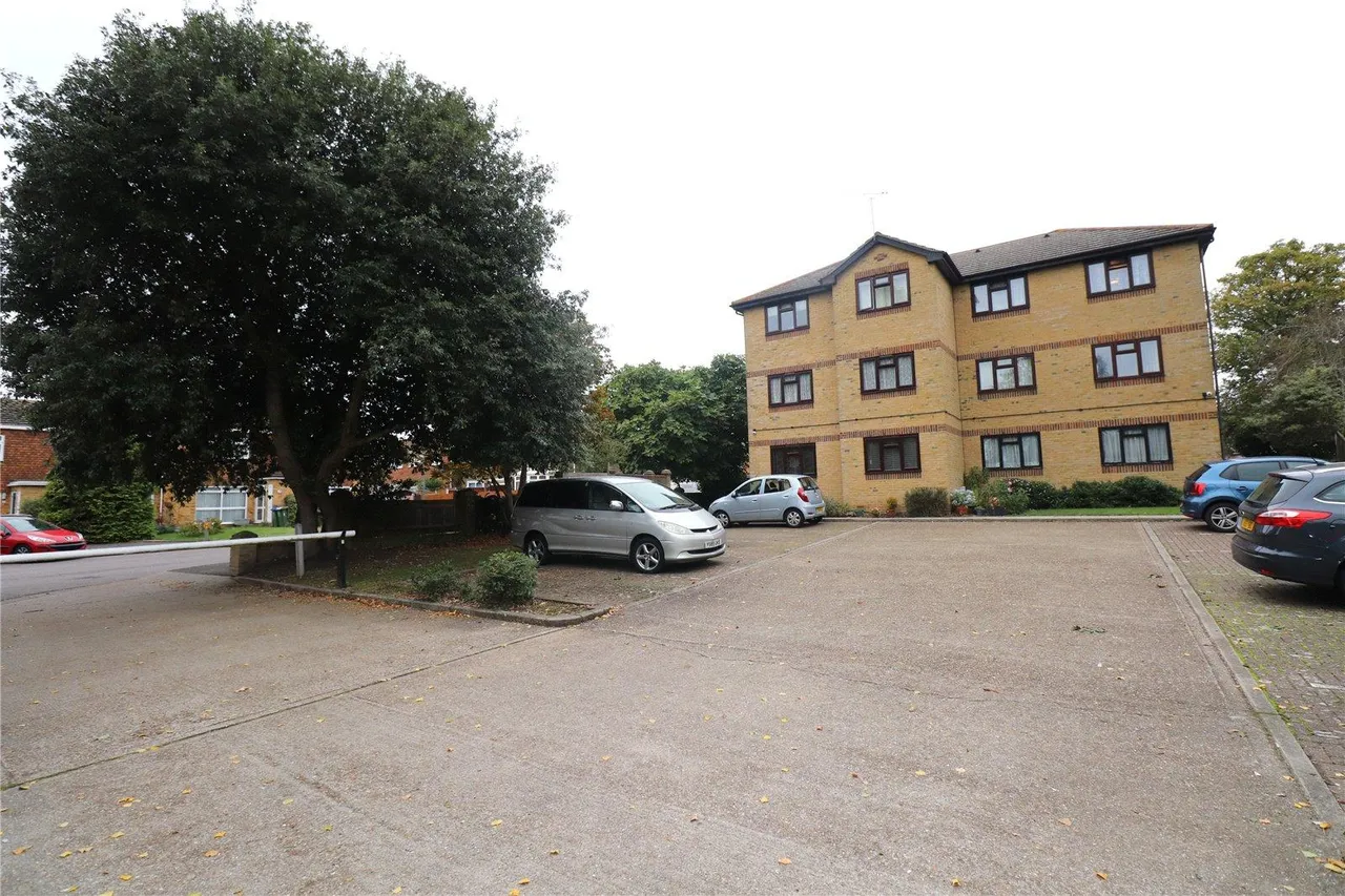 1 bed 1 bedroom property for sale, Erith Road, Belvedere, DA17