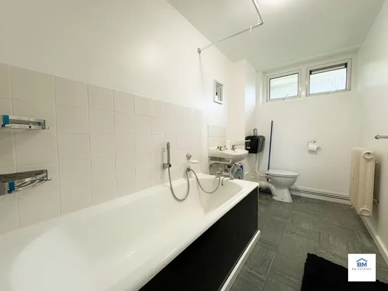 Iffley Court, Leicester, LE5 4TN, photo 5