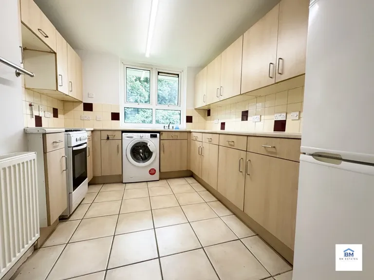 Iffley Court, Leicester, LE5 4TN, photo 2