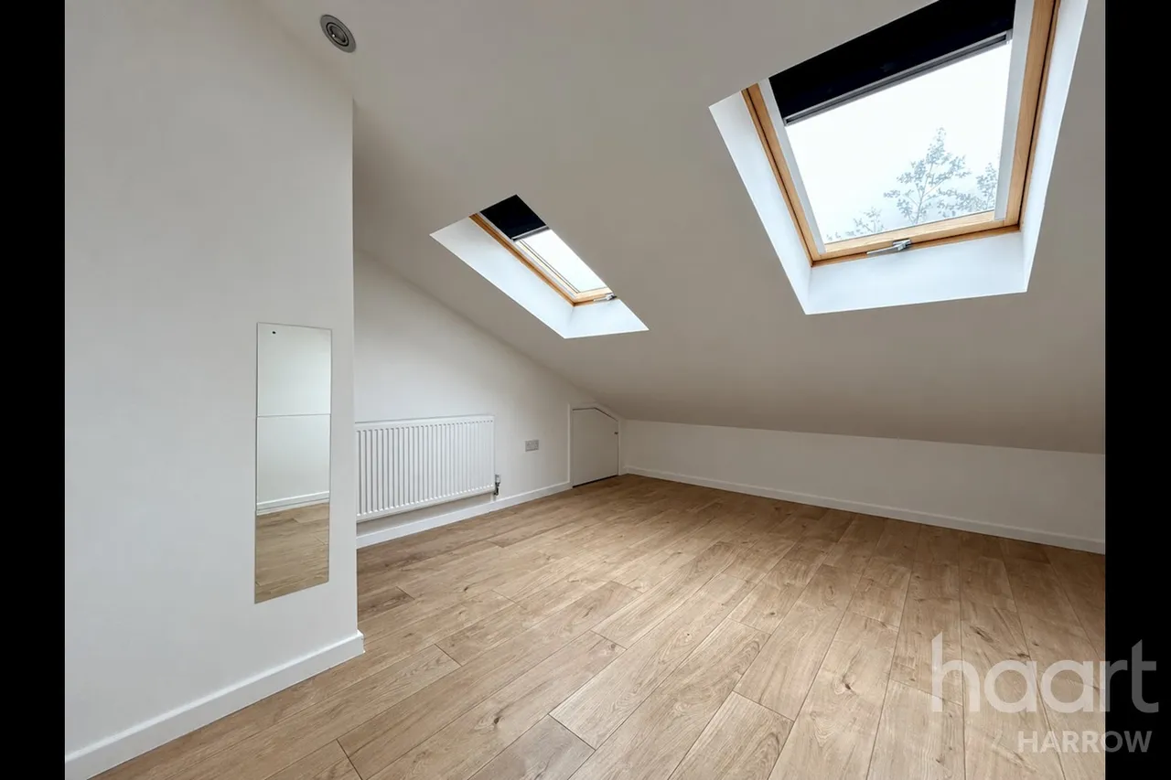 Douglas Close, HA7, photo 19