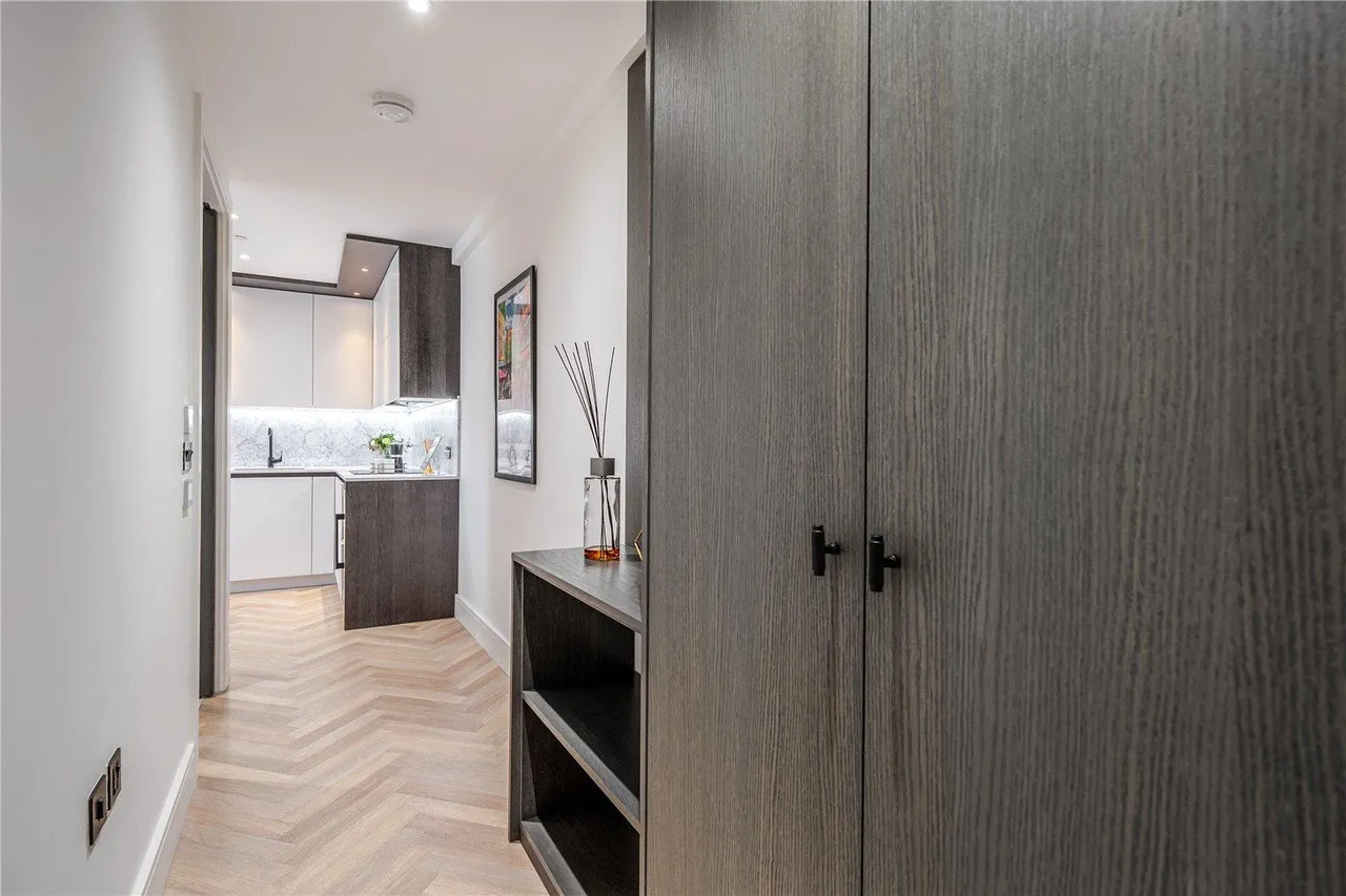 Brigade Court, London, SE1, photo 17
