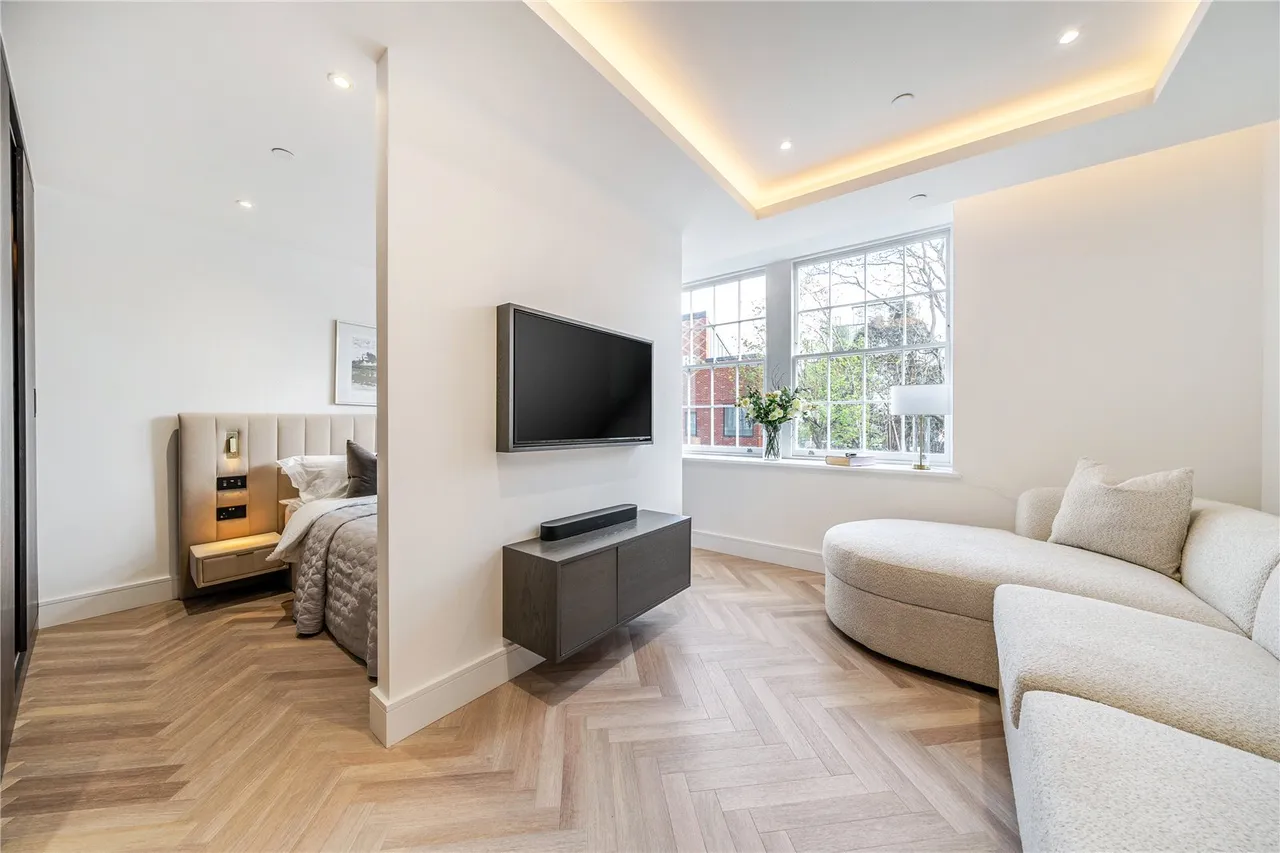 flat for sale, Brigade Court, London, SE1