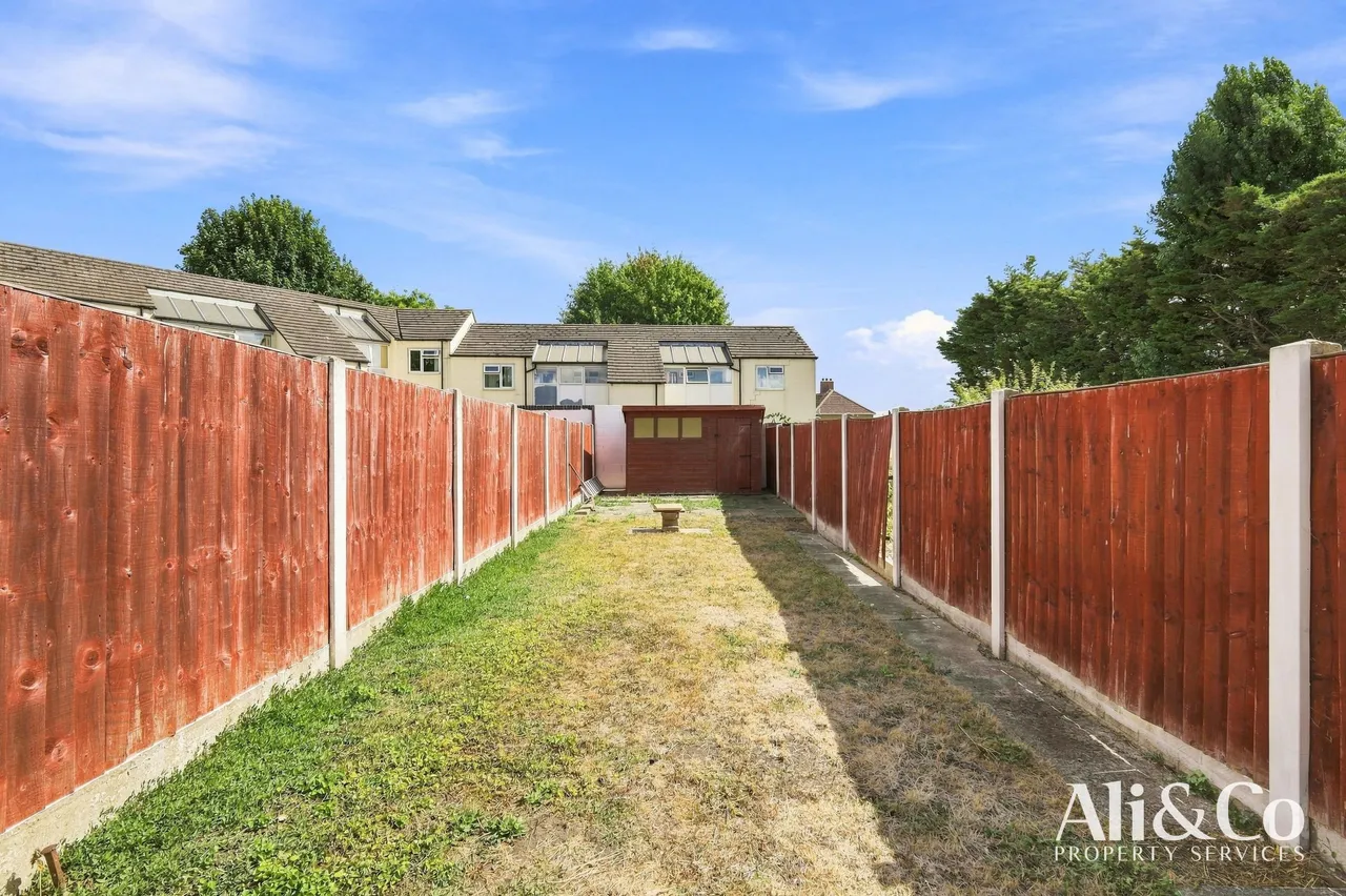 Tunnel Cottages, Grays, Essex, RM20 3HT, photo 18