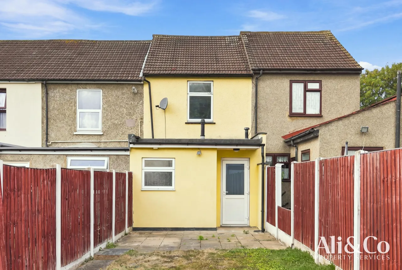Tunnel Cottages, Grays, Essex, RM20 3HT, photo 20