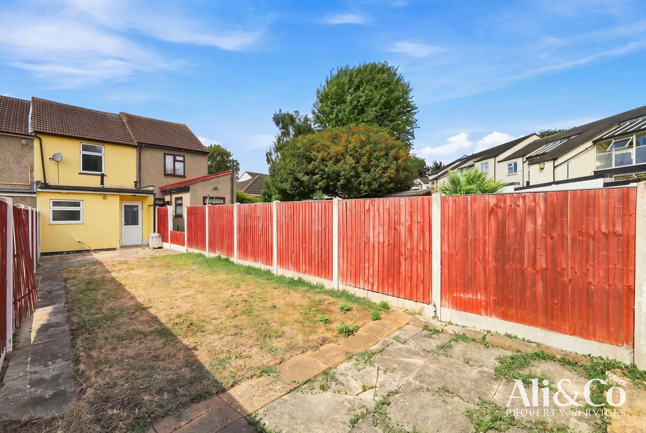 Tunnel Cottages, Grays, Essex, RM20 3HT, photo 19