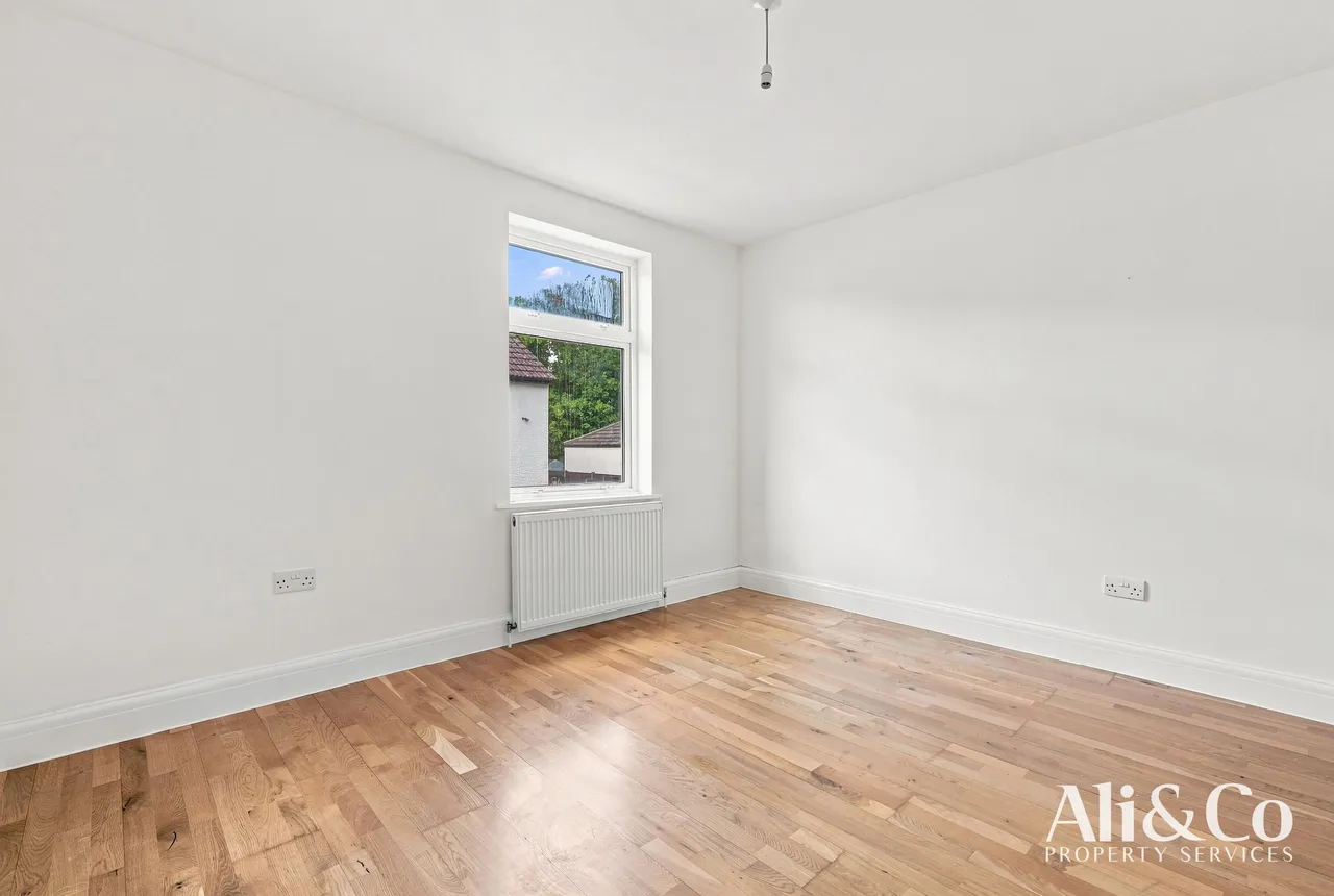 Tunnel Cottages, Grays, Essex, RM20 3HT, photo 12