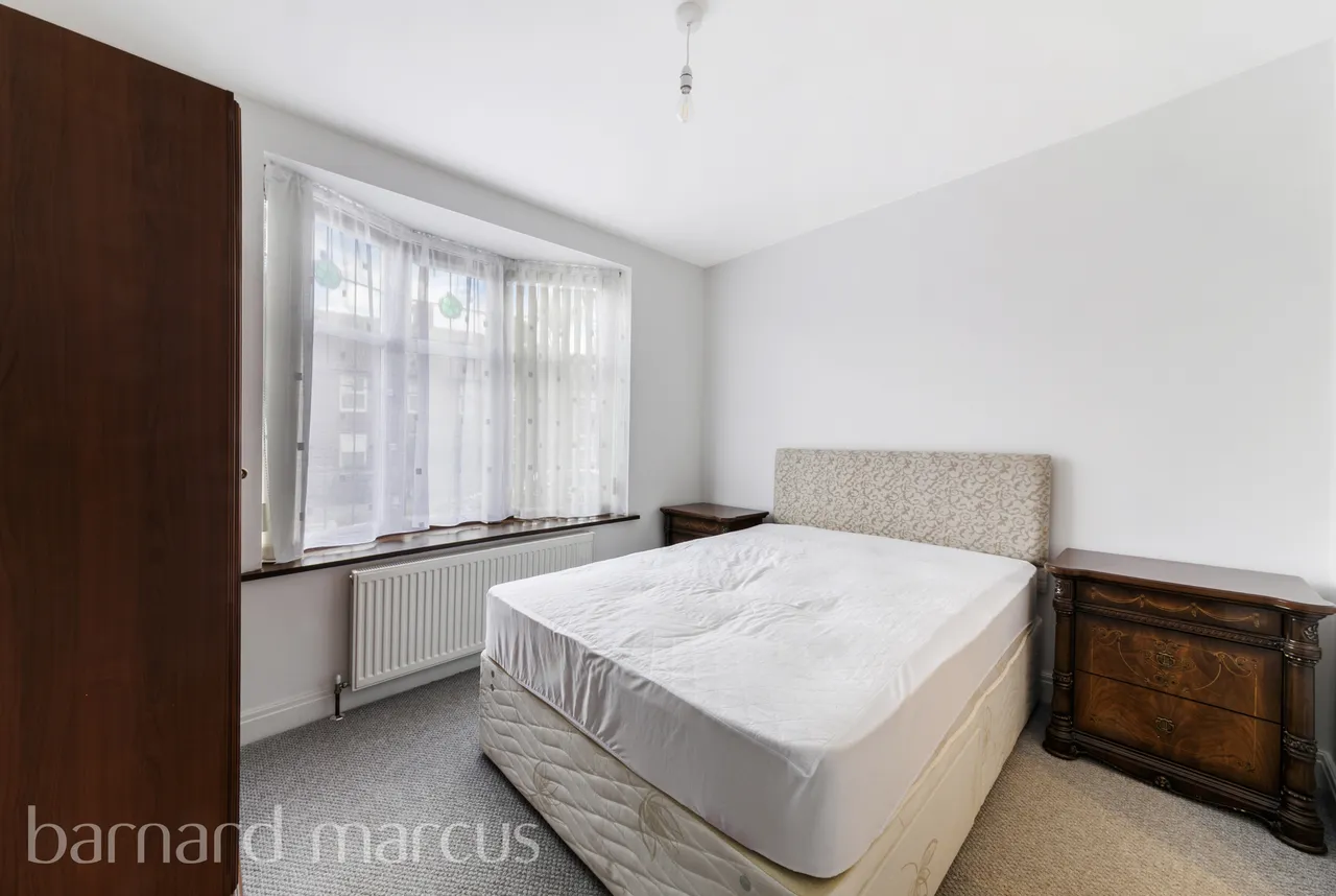 Winchcombe Road, CARSHALTON, photo 5