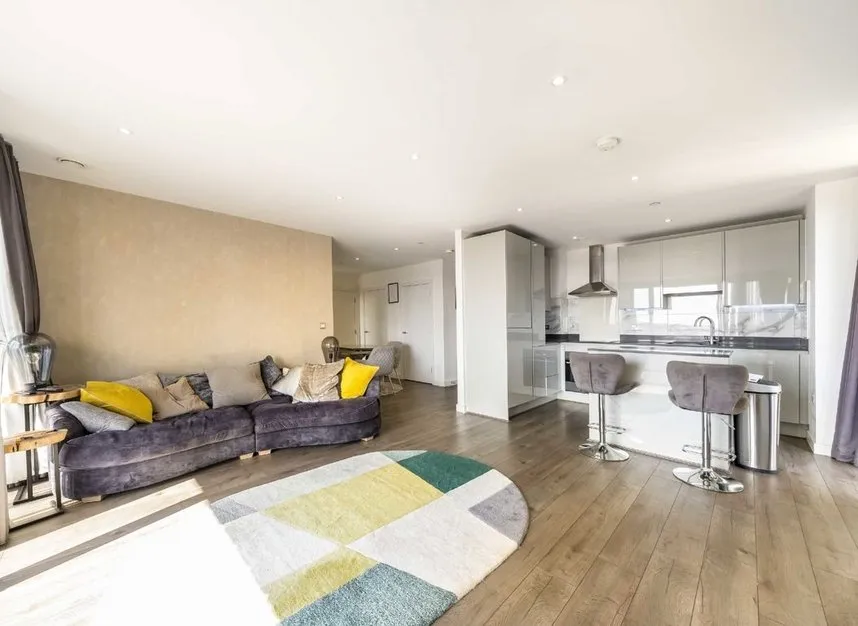 East Ferry Road, Canary Wharf, E14, photo 7