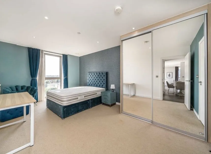 East Ferry Road, Canary Wharf, E14, photo 4