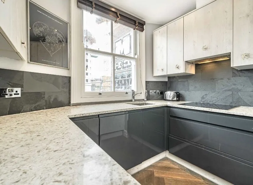Chalk Farm Road, Camden Town, NW1, photo 2