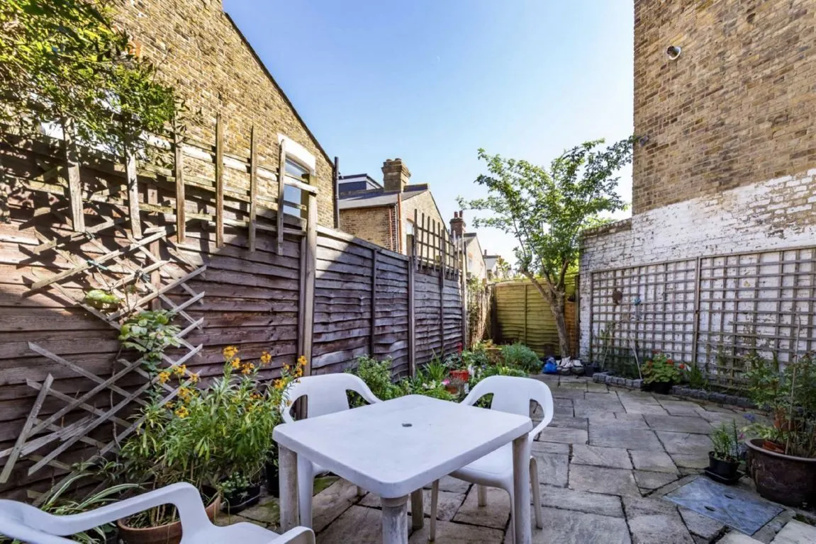 Laitwood Road, SW12, photo 6