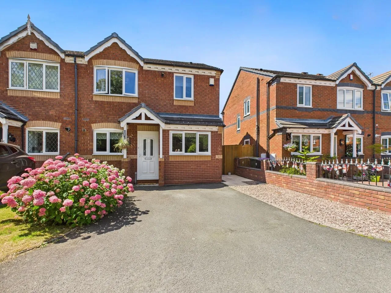 3 bed property for sale — Muxton, Telford TF2 8SJ