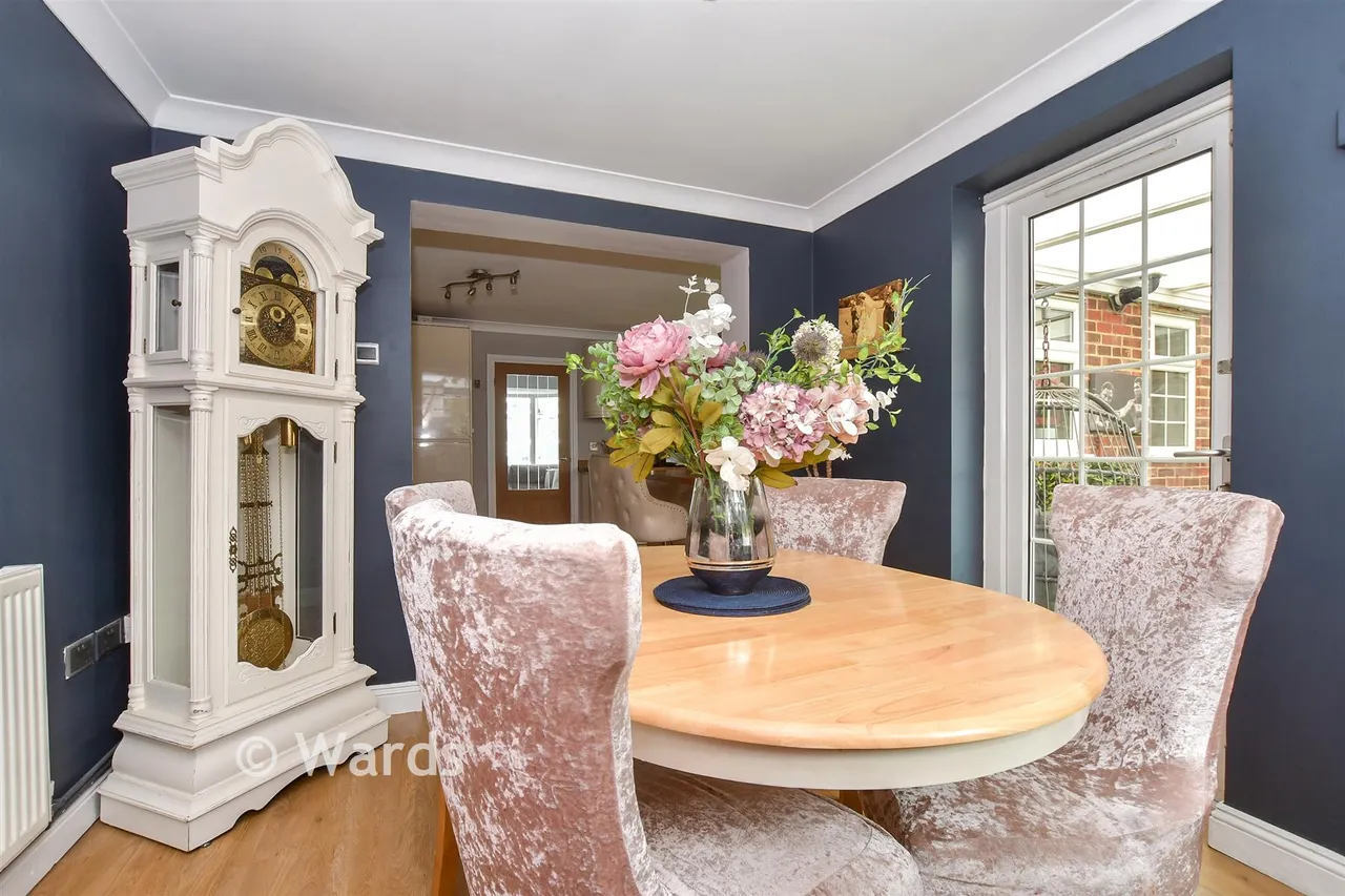 Kingfisher Court, Herne Bay, CT6, photo 3