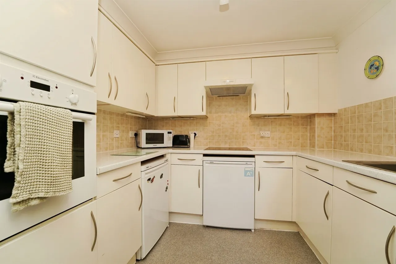 Worcester Road, Malvern, WR14, photo 11