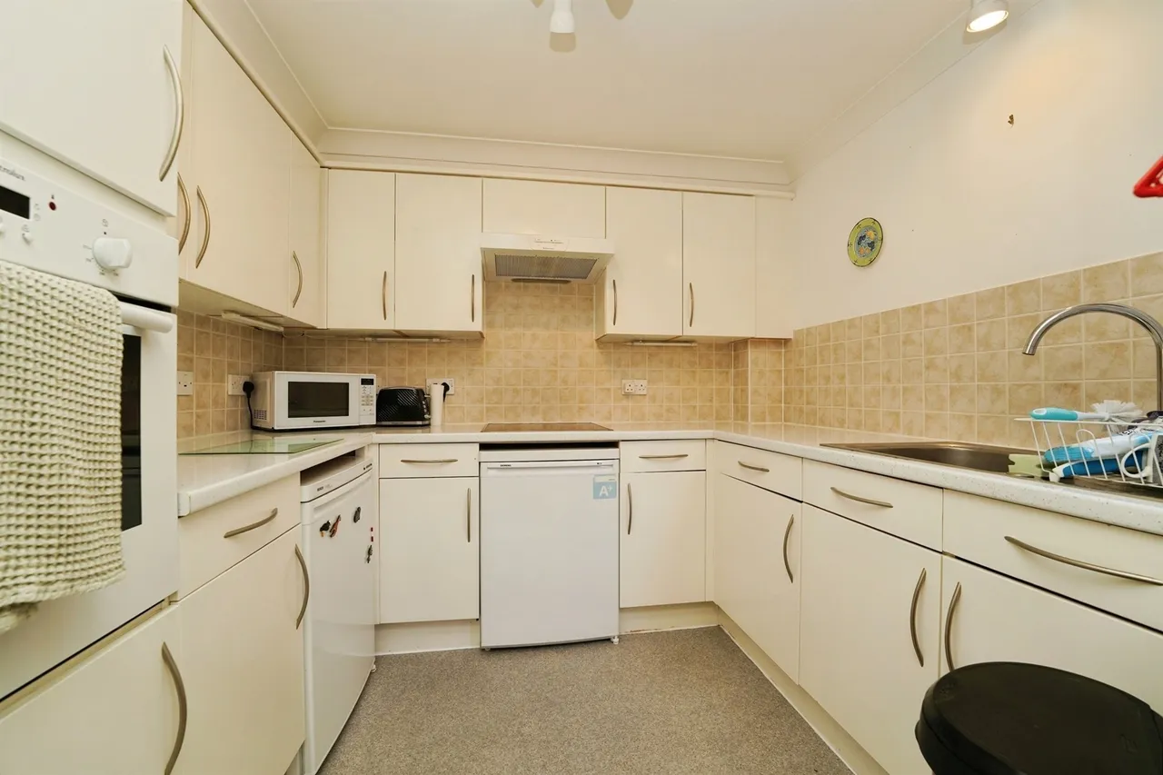 Worcester Road, Malvern, WR14, photo 4