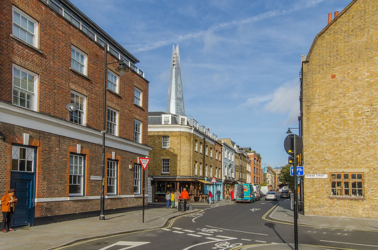 3 bed flat to rent — Flat 3, 116 Bermondsey Street, London