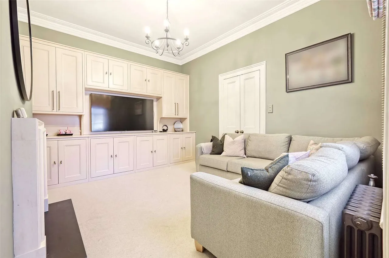 Chelmsford Road, Margaret Roding, Dunmow, Essex, CM6 1QL, photo 6