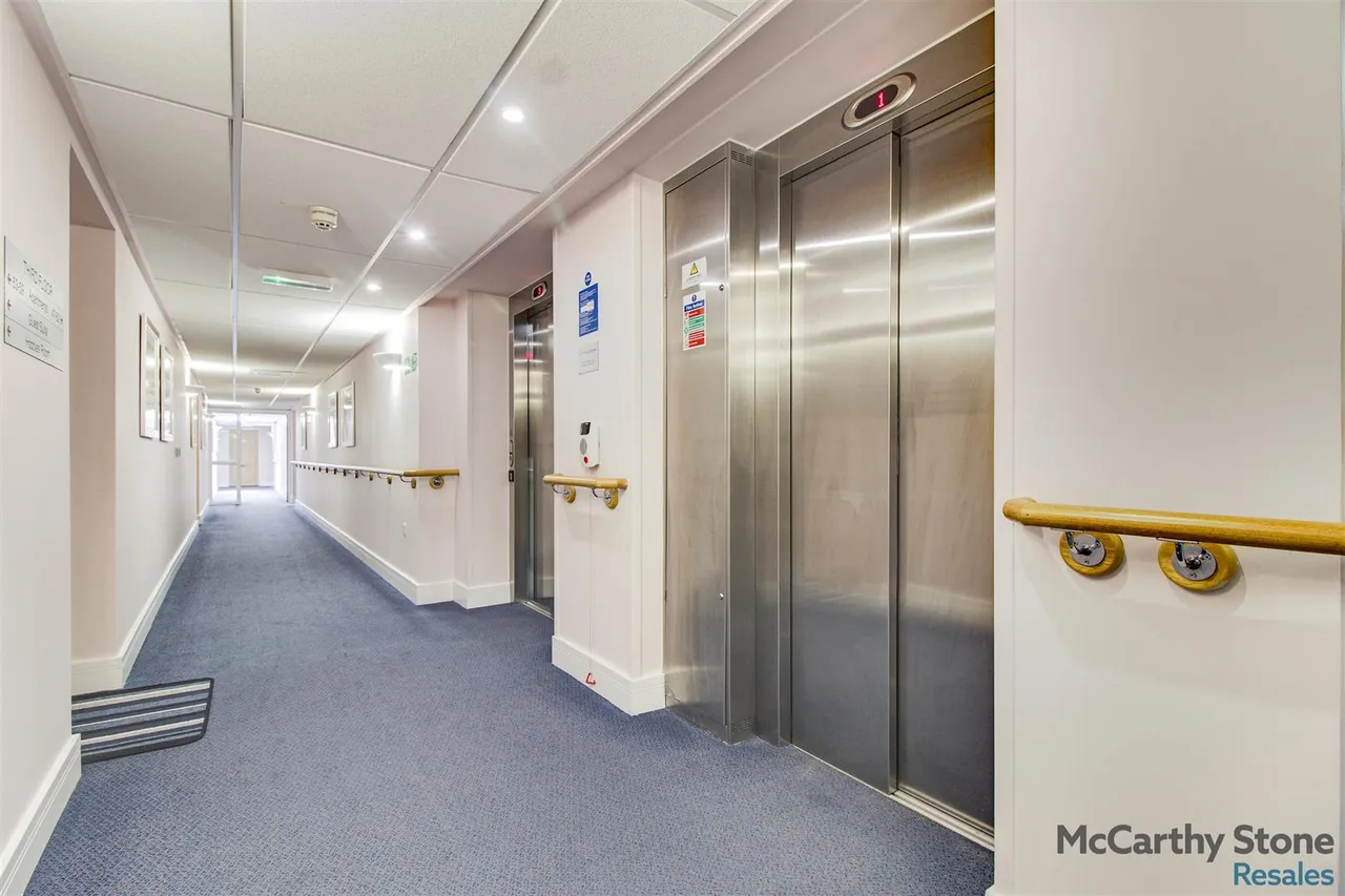 College Way, Welwyn Garden City, AL8, photo 39