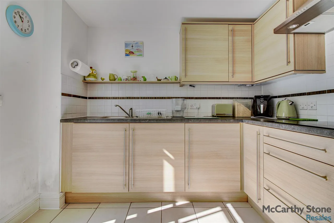 College Way, Welwyn Garden City, AL8, photo 8