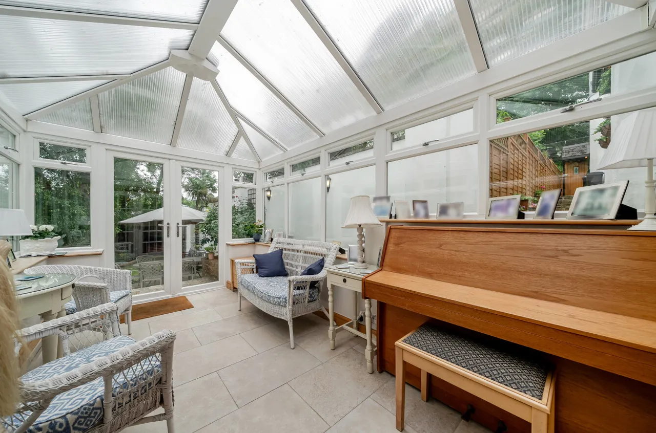 Chislehurst, Kent, photo 5