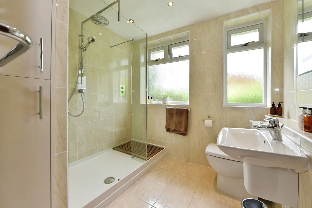 Guywood Lane, Romiley, Stockport, Greater Manchester, SK6, photo 17