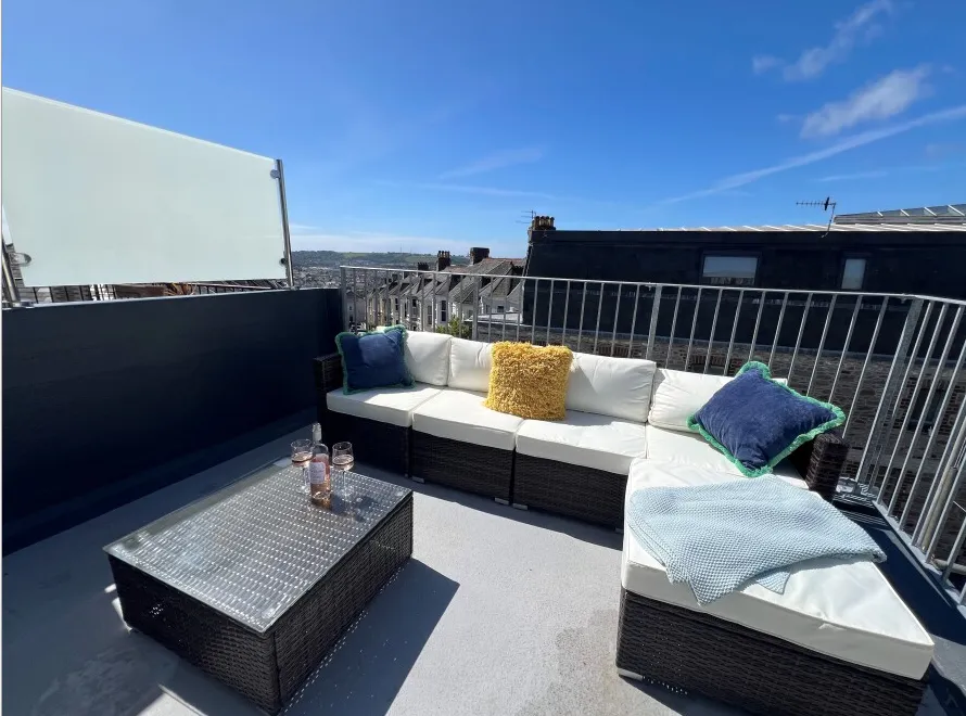 Mount Gould Road, PL4, photo 6