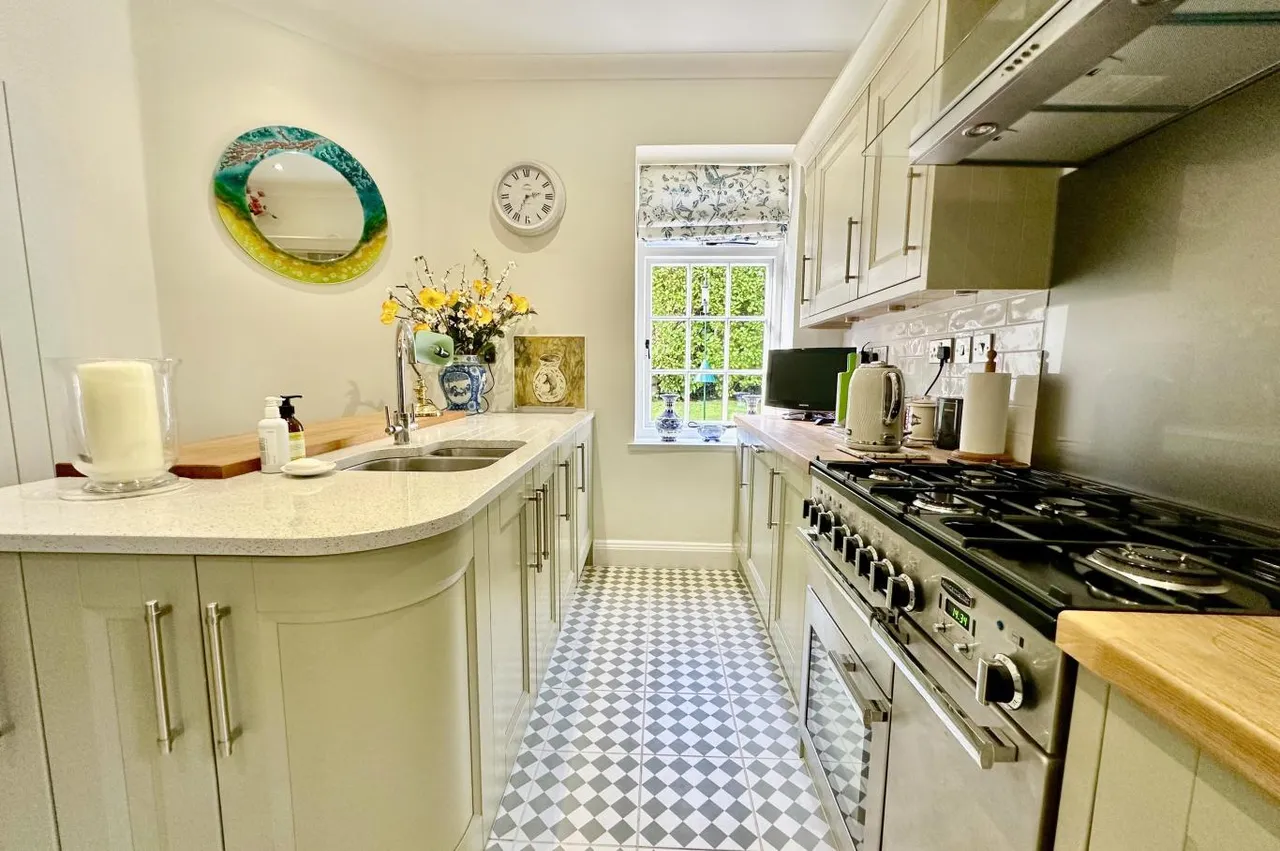 Meyrick Park, BH2, photo 9