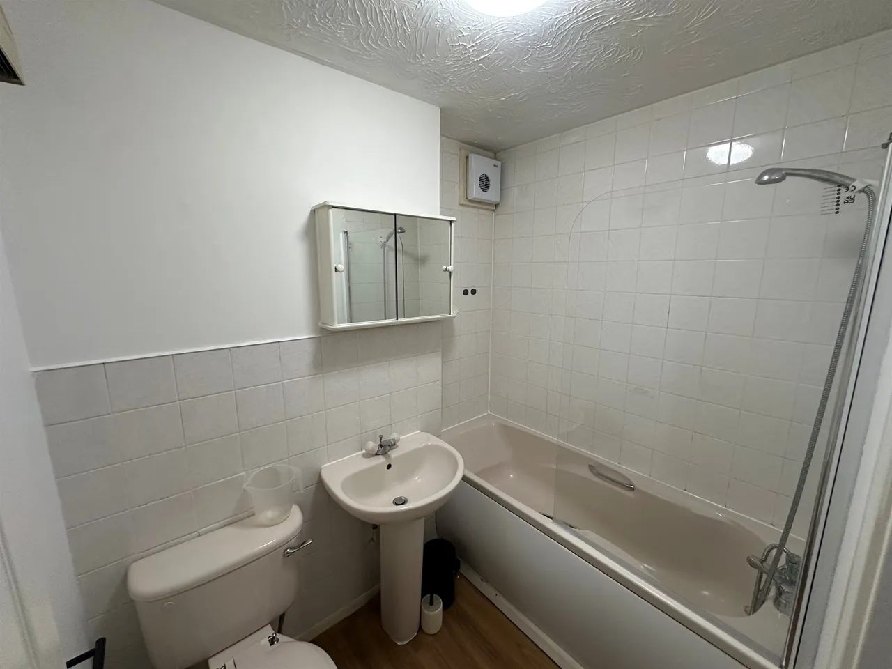 Waterside Close, Barking, Essex IG11 9EN, photo 6