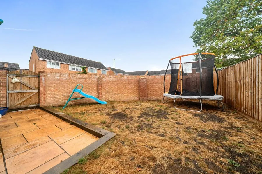 Queens Road, Carterton, OX18, photo 11
