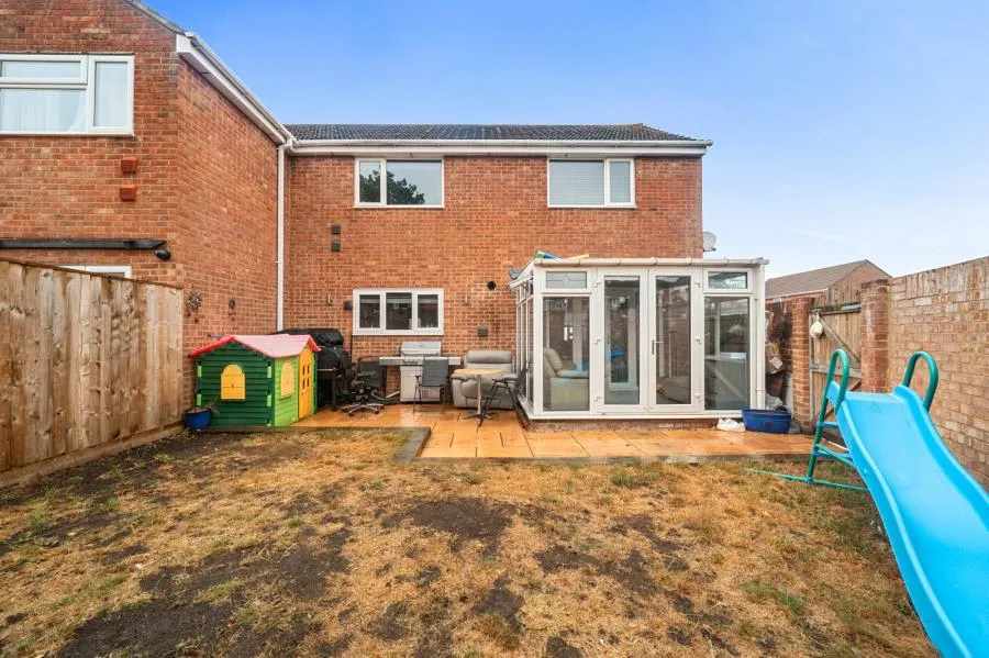 Queens Road, Carterton, OX18, photo 12