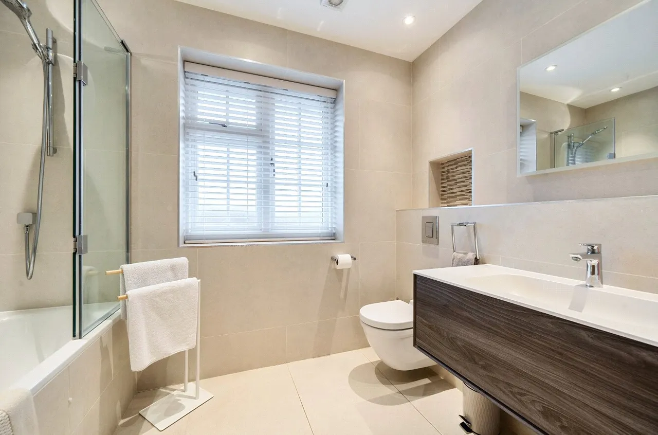 Harmsworth Way, Totteridge, London, N20 8JT, photo 21