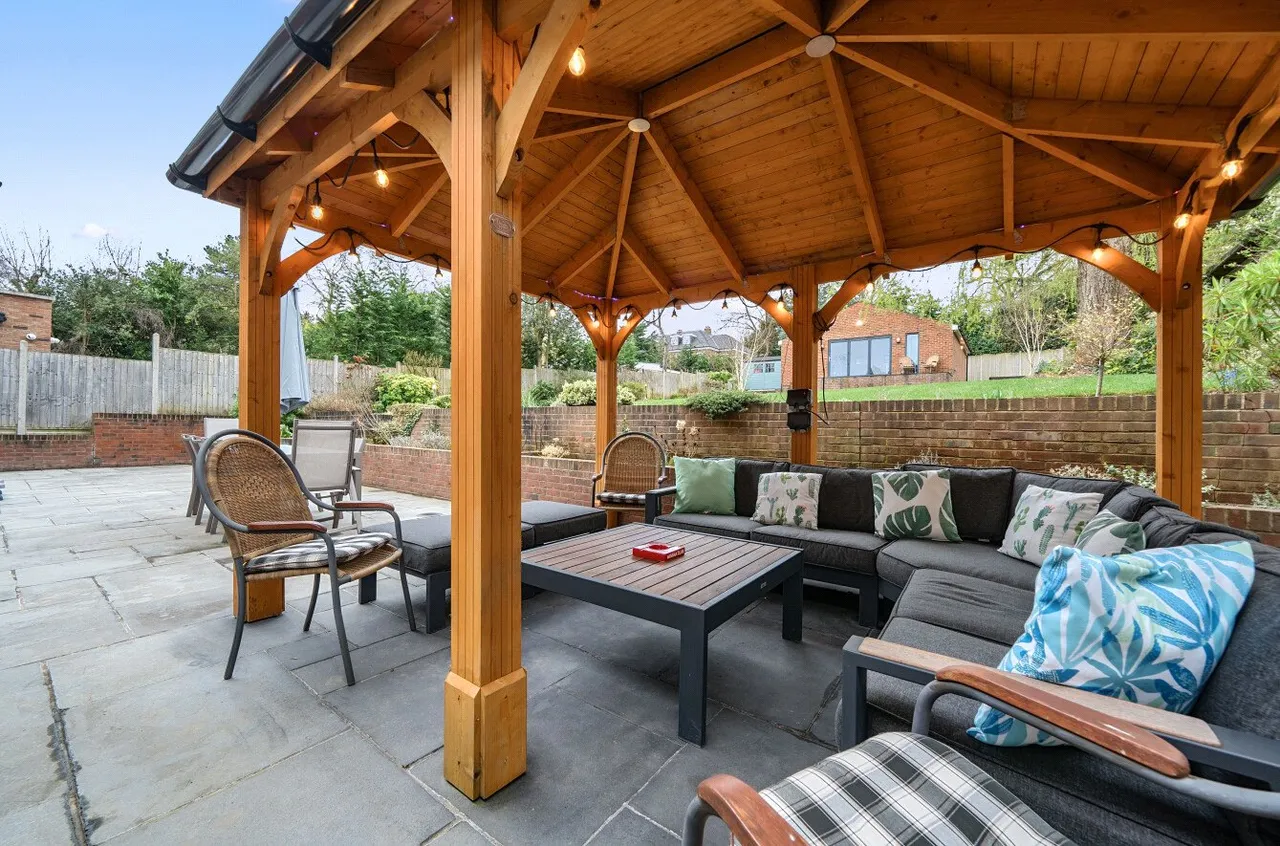 Harmsworth Way, Totteridge, London, N20 8JT, photo 25