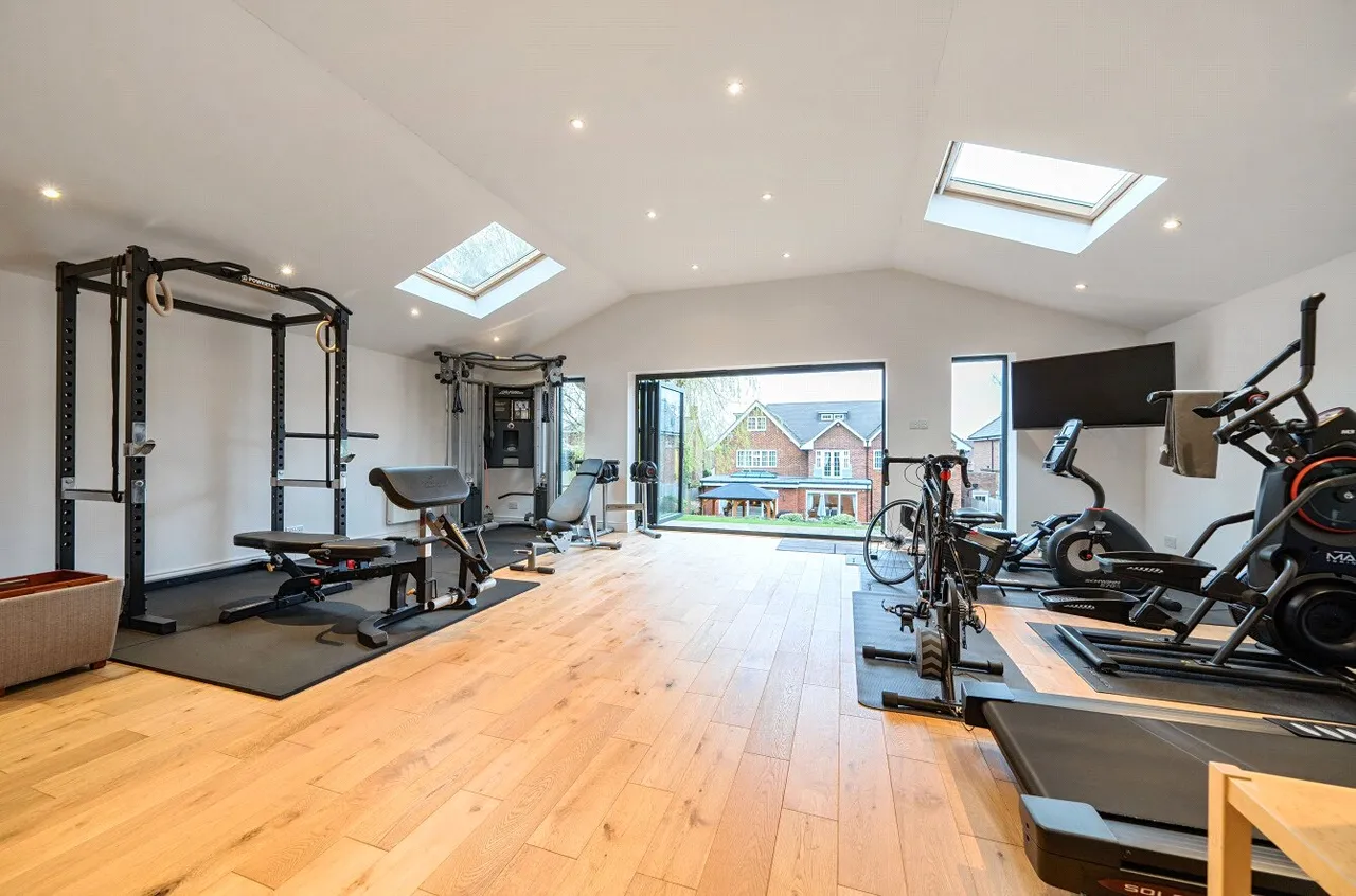 Harmsworth Way, Totteridge, London, N20 8JT, photo 26