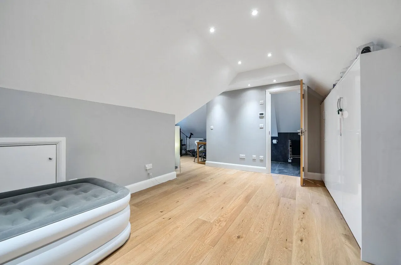 Harmsworth Way, Totteridge, London, N20 8JT, photo 23