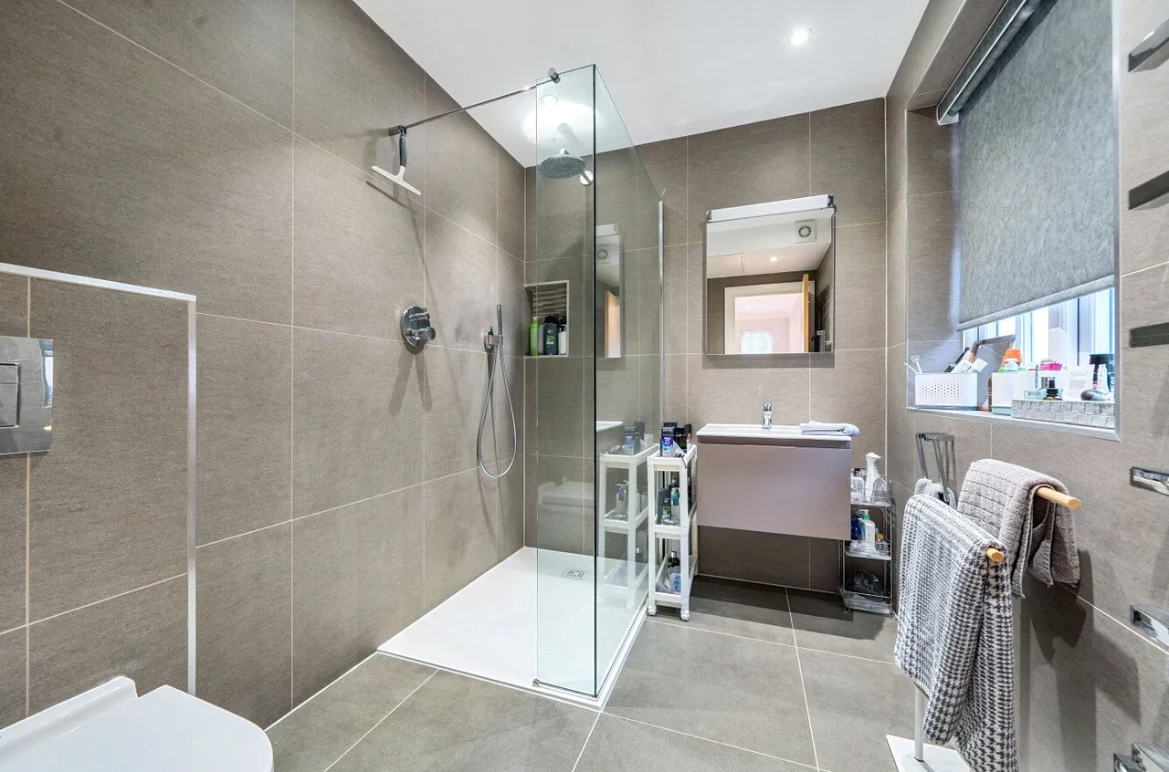 Harmsworth Way, Totteridge, London, N20 8JT, photo 16