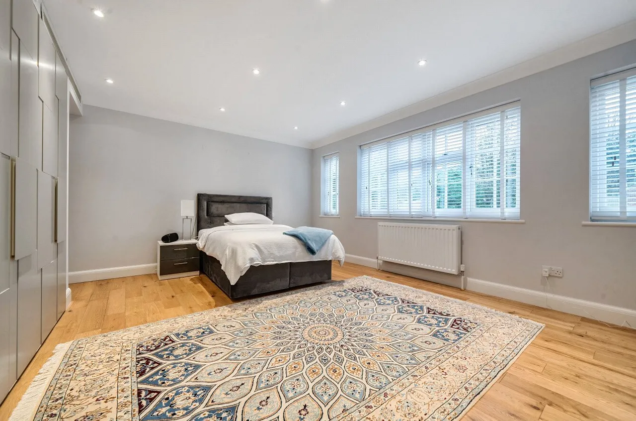 Harmsworth Way, Totteridge, London, N20 8JT, photo 15