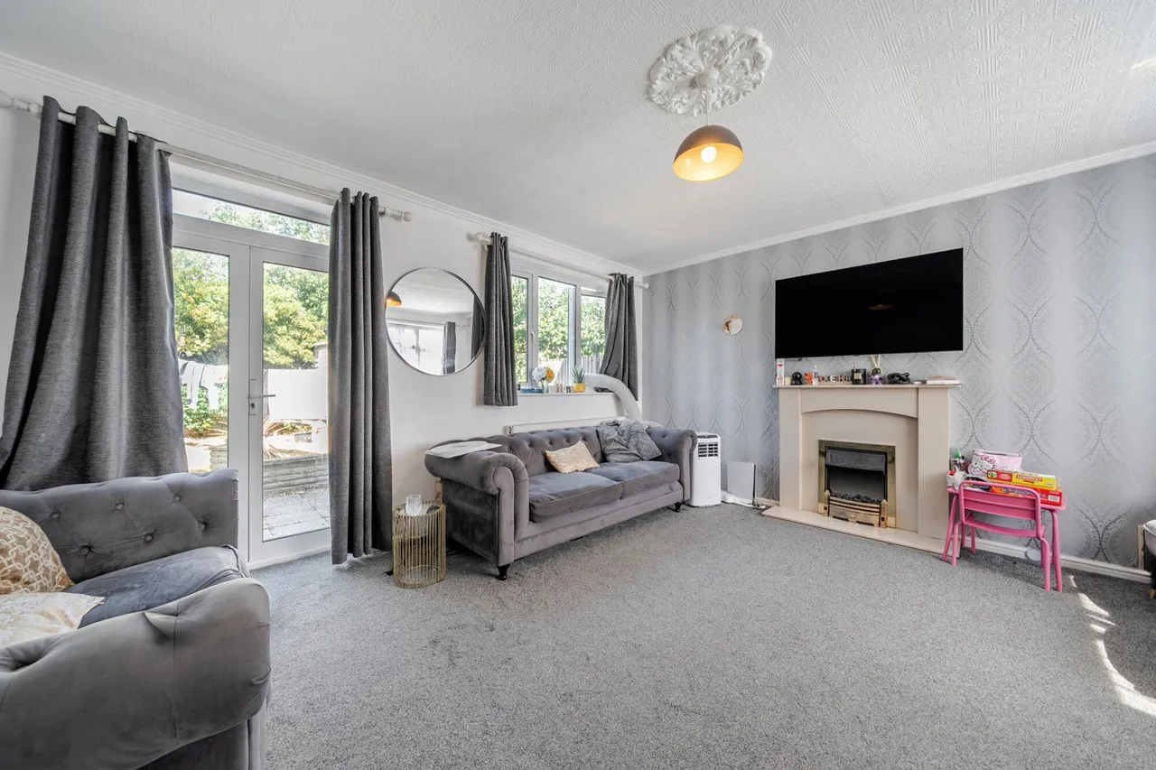 Bexley Road, DA8, photo 8