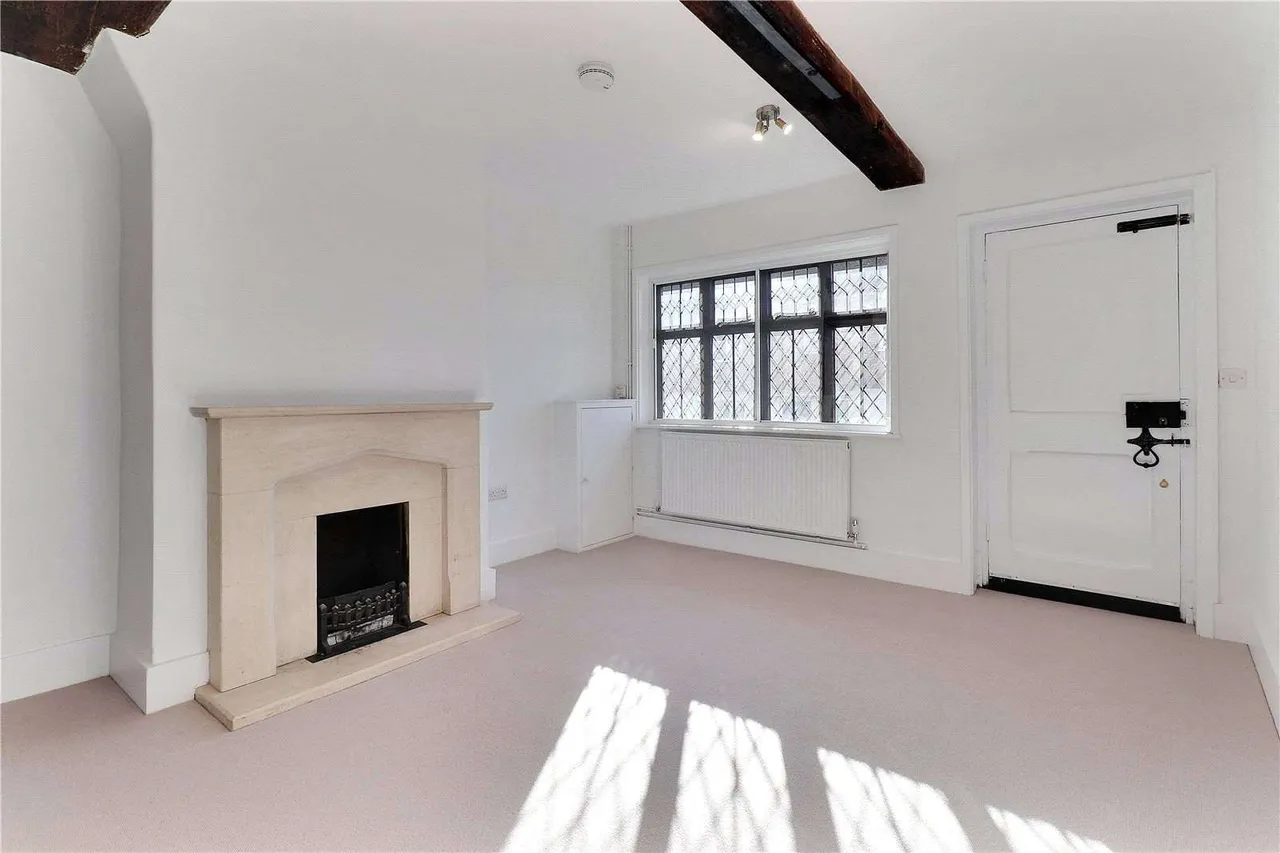 Old Palace, High Street, Brenchley, Tonbridge, TN12 7NL, photo 4