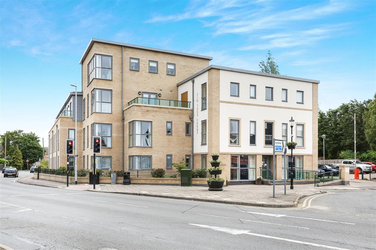 1 bed flat for sale, High Street, Huntingdon, PE29