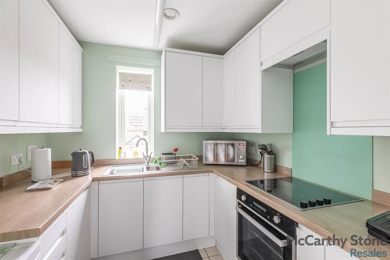 High Street, Huntingdon, PE29, photo 5