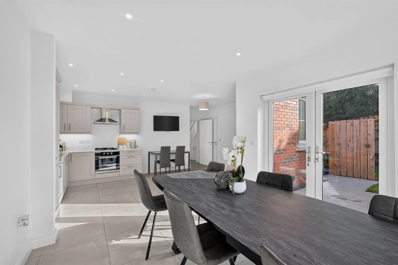 Mealough Place, Carryduff, BT8, photo 11