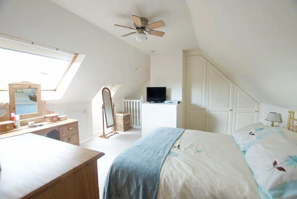 Sandy Lane, Hartley Wintney, RG27 8DT, photo 5