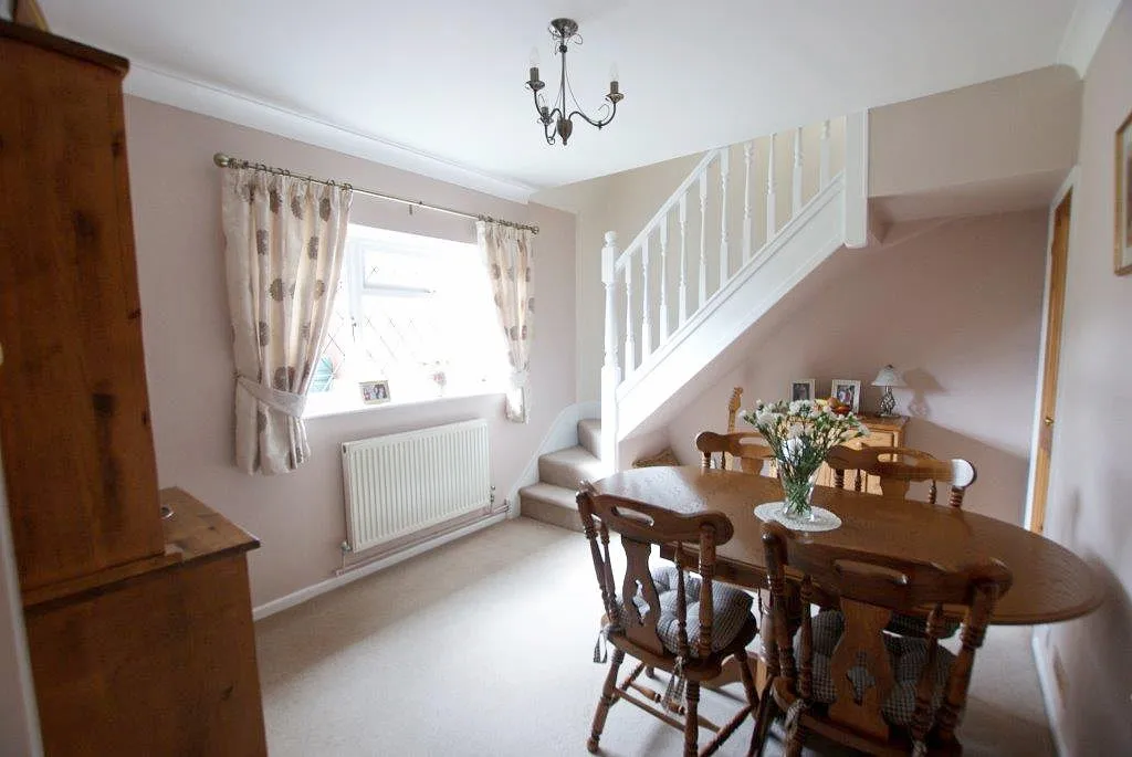Sandy Lane, Hartley Wintney, RG27 8DT, photo 7